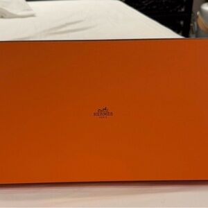 Hermes Box